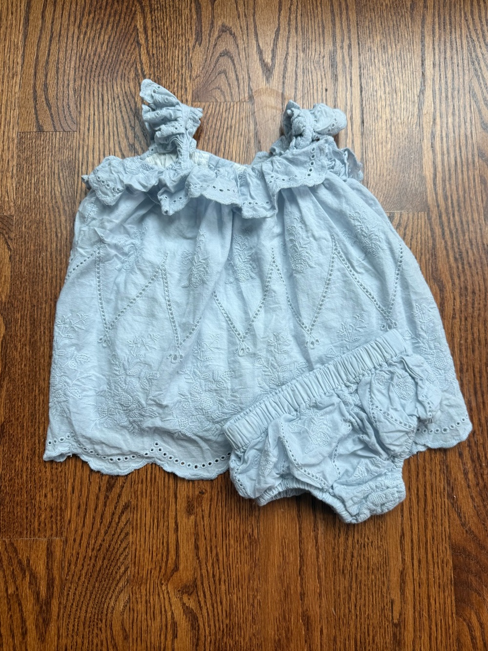 Miniclasix Eyelet Sundress and Bloomers 3 Months